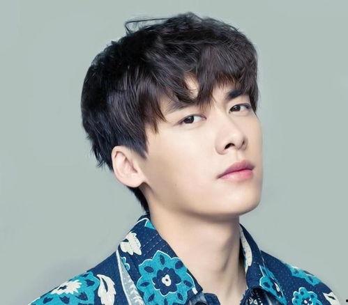 李易峰吃六分钟吃瓜视频,美食诱惑引网友热议