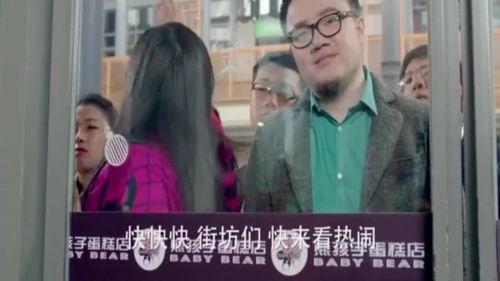 抽烟围观吃瓜视频大全,揭秘热门抽烟围观吃瓜视频背后的故事